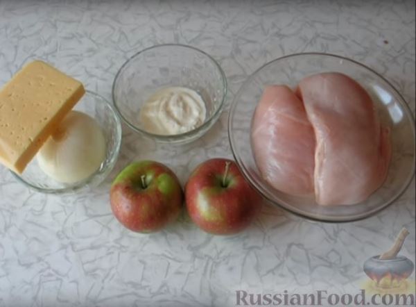 Сочная куриная запеканка "Неженка" с яблоками и сыром