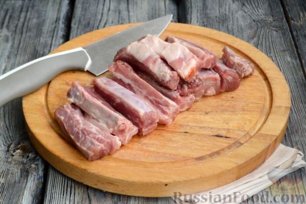 Свиные рёбрышки, запечённые с картошкой, в соево-медовом соусе