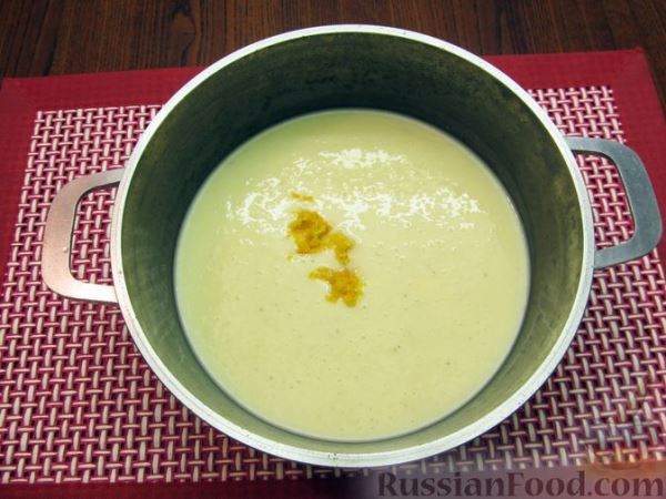 Молочный "суп" с бананами и апельсиновой цедрой