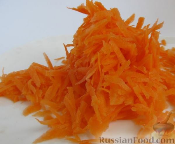 Салат "Чистое здоровье" из моркови, яблок и изюма